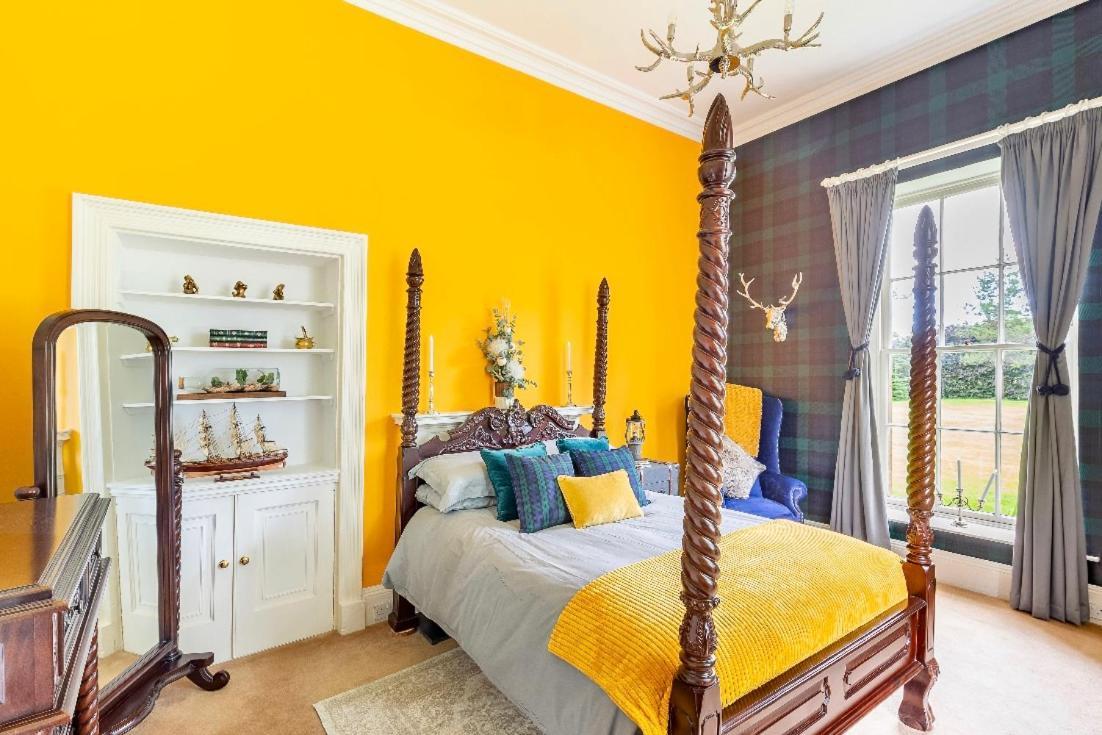 Private Room & Bathroom In Manor House Maybole 外观 照片